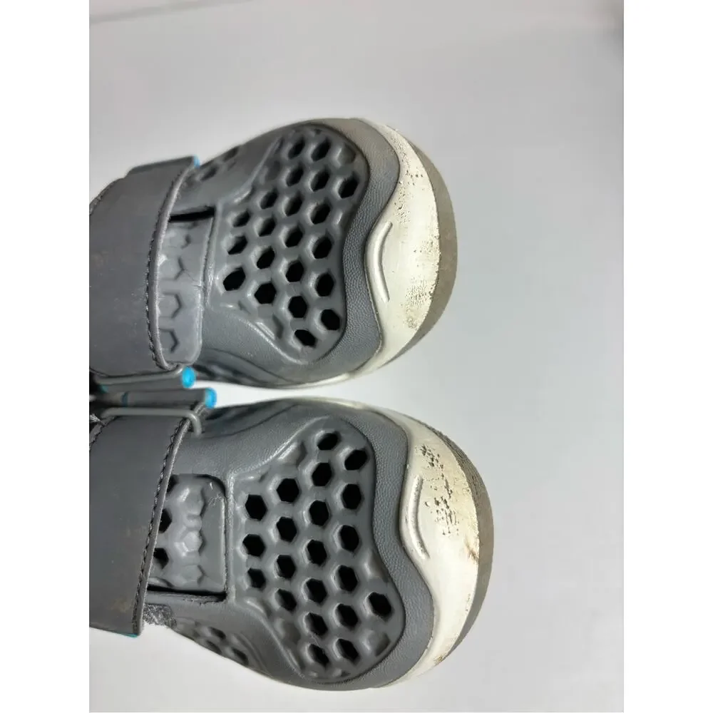 PLAE Mimo water shoes with an adjustable strap gray child size 9